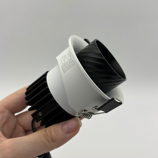 Skarlat RSL74331 10W WH+BK 4000K