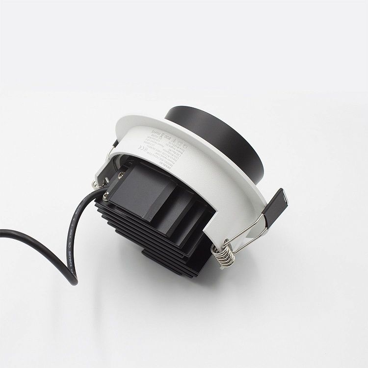 Skarlat  RSL74251 15W WH+BK 3000K