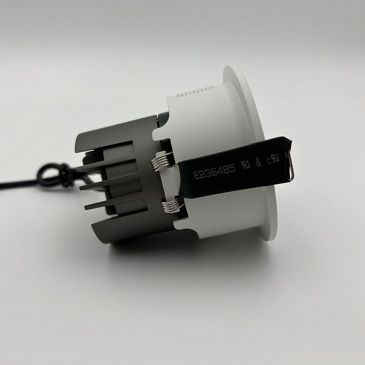 Skarlat RFL76051 7W WH 3000K