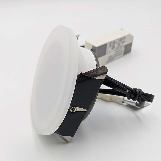 Skarlat  RDL74016-3,5 7W WH 3000K IP44