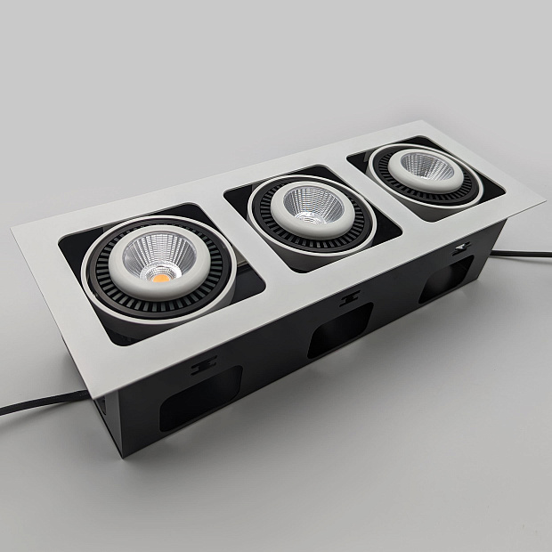 Skarlat  RGL7115-3 3×12W WH+BK 4000K