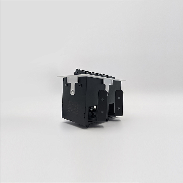 Skarlat  RSL74113 3×2W WH+BK 4000K