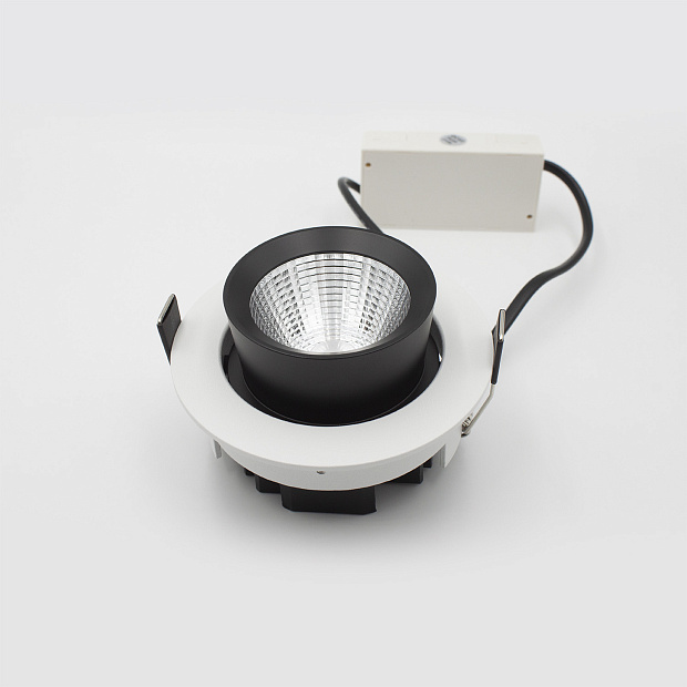 Skarlat  RSL74251 15W WH+BK 3000K